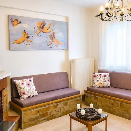 別荘 Hary's House Cozy Getaway 5 Min From The Kardamás