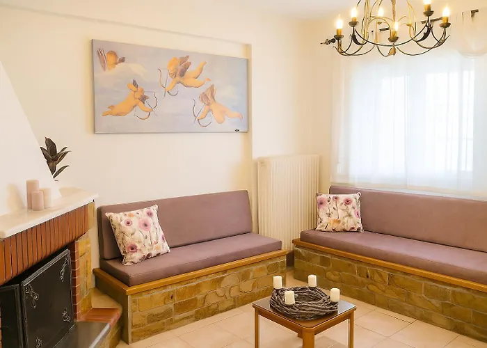 Semesterbostad Hary's House Cozy Getaway 5 Min From The Kardamas